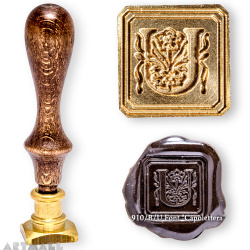 Square seal - U - "Capolettera" with wooden handle