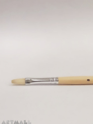Flat brush, bristel, long varnished handle №8.