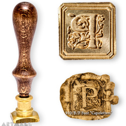 Square seal - P - "Capolettera" with wooden handle