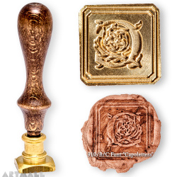Square seal - C - "Capolettera" with wooden handle