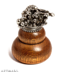 Wooden penstand with metal decoration GRAPE